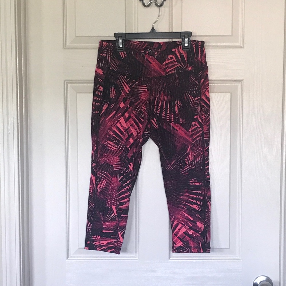 Old Navy Activewear Capris Size M